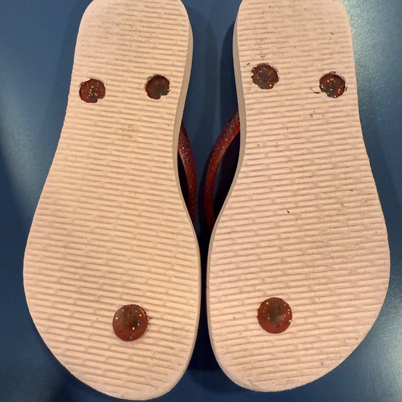 Size 13C/1Y Havaianas Aurora / Sleeping Beauty Flip Flops - Picture 3 of 3